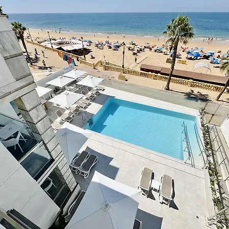 Aparthotel Marina Luz 2*