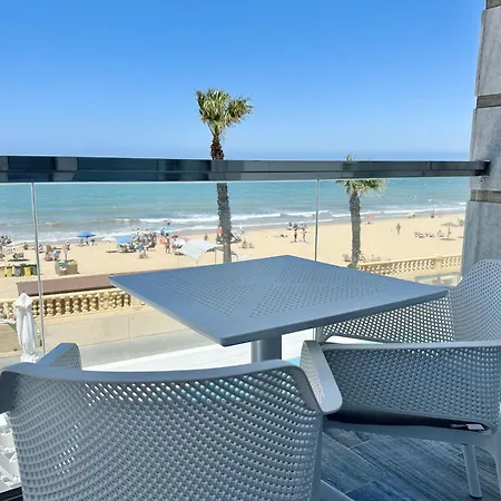 Marina Luz Aparthotel