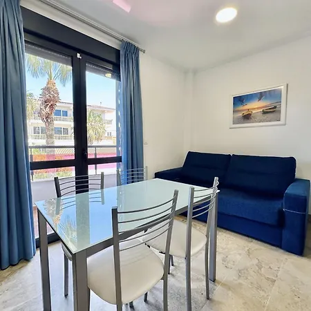 Aparthotel Marina Luz 2*
