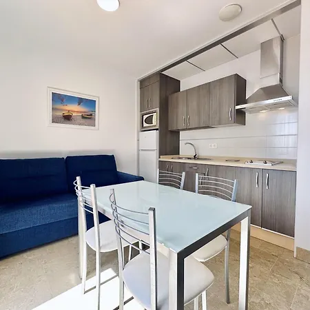 Aparthotel Marina Luz 2*