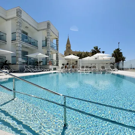 Aparthotel Marina Luz 2*