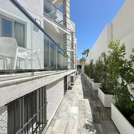 Aparthotel Marina Luz 2*