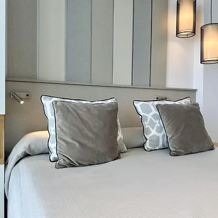 Marina Luz Aparthotel